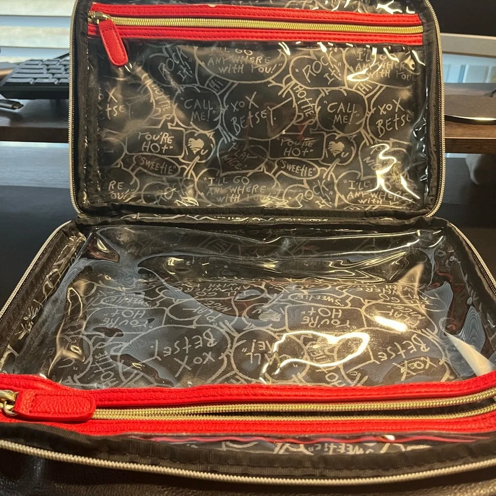 Betsey Johnson Travel Hanging Cosmetics Bag - Quilted Red With Black Bow Accent